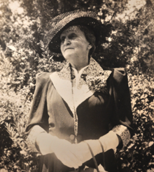 Willie Little Clark at dedication of dorm named in her honor at Auburn University, 1940.