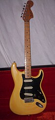 1976 Stratocaster, с черной накладкой, большой 