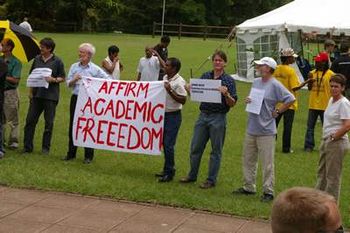 English: Protesting academics in 2006 at UKZN
