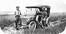 Agricultural extension agents in Eastern Oregon, 1915 Extension agents in Eastern Oregon, 1915 (5857917291).jpg