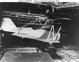 阿克倫號機庫中的F9C戰鬥機。