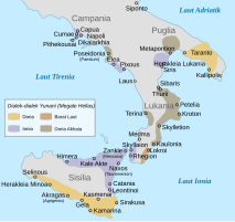 Penyebaran dialek-dialek Yunani Kuno di Megales Hellas di Semenanjung Italia dan Pulau Sisilia.
