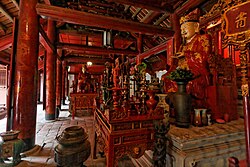 Konfuciánus templom belseje Hanoiban