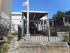 Park Place BMT Franklin Station House staircase.JPG