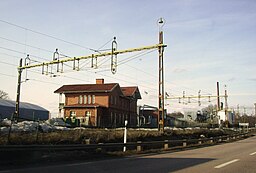 Sparreholm 2006, på bilden syns det gamla stationshuset.