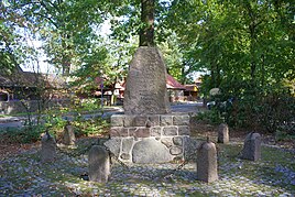 Споменик во Марксен