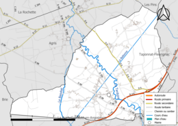 Carte en couleur présentant le réseau hydrographique de la commune