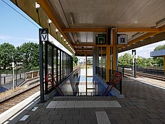 Voorschoten, Treppe zu den Bahnsteiggleisen 1 und 2