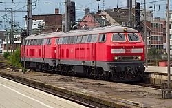 218 813-4 Köln Hbf, 2013.jpg