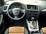 Interieur mit Audi MMI