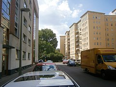 Blick zur Neuen Blumenstraße (Häuser Strausberger Platz)
