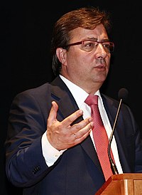 Guillermo Fernández Vara (2010).jpg