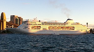 P&O Pacific Pearl - Sydney Harbour 2 (cropped).jpg