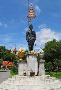 Patung Raja Ramathibodi I di Amphoe U Thong, propinsi Suphanburi, Thailand