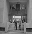Prins Bernhard bezoekt onofficieel de nieuwe Amerikaanse Ambassade aan het Lange Voorhout, 25 juni 1959 (Nationaal Archief)