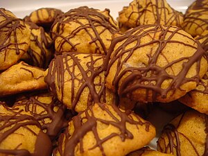 Pumpkin Chocolate Chip Cookies with Chocolate ...