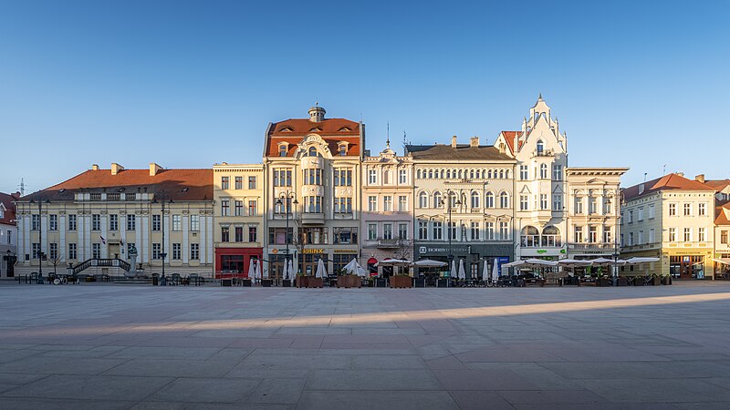 Pierzeja południowa Starego Rynku w Bydgoszczy