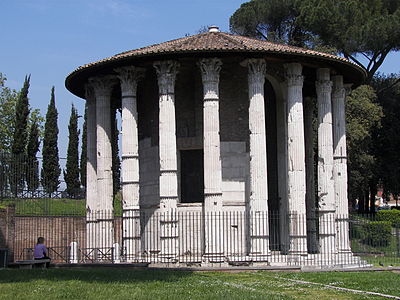 Templo de Hércules Víctor, no Fórum Boário de Roma.