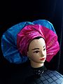 Das „Gele“, Kopfbedeckung für Damen bei Festlichkeiten