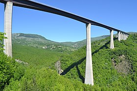 Le viaduc de Sente le 9 mai 2013.