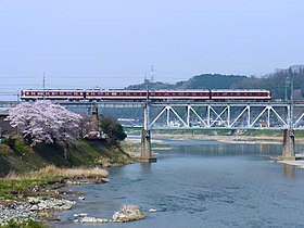 Yoshinojoen rautatiesilta