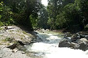 Am Fuß des Nauyaca Wasserfalls