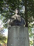 Buste van Mr. Tydeman in Tiel (1917)