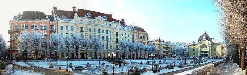 Piața Teatrului din Cernăuți