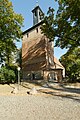 Turmseite mit dem Haupteingang der Dorfkirche Kleinmachnow