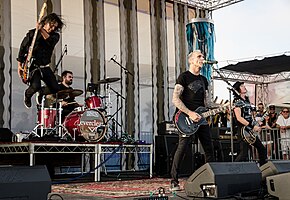 Everclear performing live at the Pier in Hermosa Beach, California in 2017.