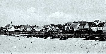Le village de Kamouraska vu à partir du fleuve Saint-Laurent vers 1920