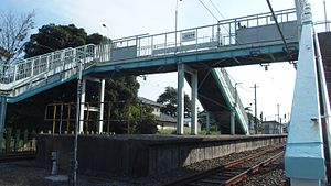 車站月台與跨綫橋（2016年8月4日）