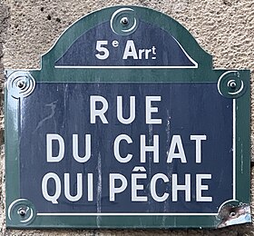 Voir la plaque.