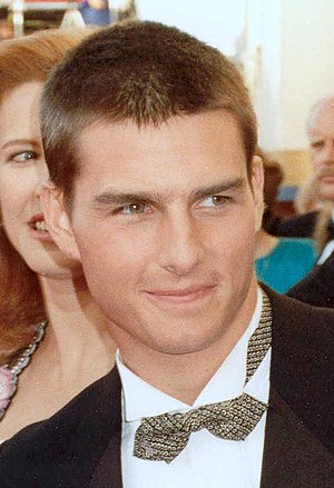 English: Tom Cruise at the 61st Academy Awards...