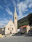 Pfarrkirche Mariä Geburt mit Friedhofskapelle und Friedhof