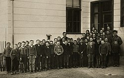 Wittgenstein with his pupils in Otterthal, 1925 Wittgenstein with his pupils, 1925.jpg