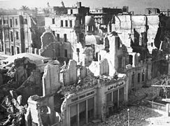 L'hôtel après l'incendie de 1952.