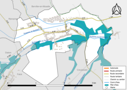 Carte en couleur présentant le réseau hydrographique de la commune