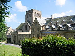 Côté nord de l'église abbatiale