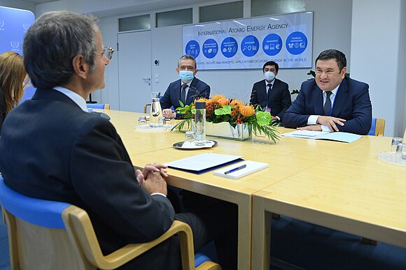 Bilateral Meeting Uzbekistan (011110509) (51497056354).jpg