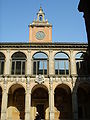 Il palazzo dell'Archiginnasio visto dal cortile interno.