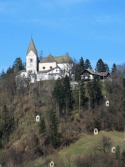 Cerkev sv. Pankracija nad Starim trgom pri Slovenj Gradcu s postajami križevega pota