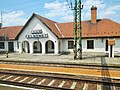 Empfangsgebäude des Bahnhofs Eger-Felnémet