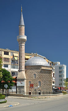 Mosque in Elbasan Elbasan - Naziresha Mosque (by Pudelek).JPG