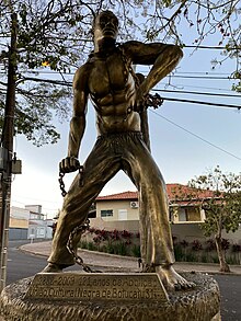 Commemorative statue of 121 years of abolition in Botucatu, Brazil Estatua comemorativa dos 121 anos da abolicao no Brasil em Botucatu em 2022.jpg