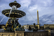 Fontaine des Mers et l'Obélisque de la Concorde.jpg