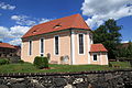 Kirche und Kirchhof Tauchritz Kirche mit Kirchhof, einigen historischen Grabmalen und Einfriedungsmauer, als Zugänge Pforten im Westen und Norden (einflügeliges Ziergittertor), Zufahrtstor im Süden (zweiflügeliges Ziergittertor) sowie zwei Winter-Linden (Tilia cordata) als Torbäume