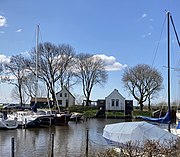 Gemaal vanuit de jachthaven gezien