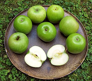Granny Smith, green Apple