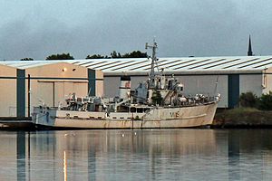 HMS Bronington (M1115), West Float, Birkenhead (geograph 4520417).jpg